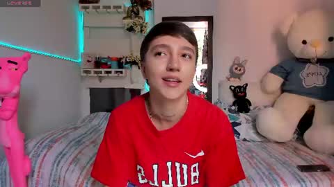 Snapshot of jeremy_salvatore_ chatting on June 18, 5:50 pm jero independent model online show from June 18, 5:50 pm