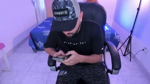 Snapshot of jeremyy_boy chatting on July 29, 11:08 am Jeremy online show from July 29, 11:08 am