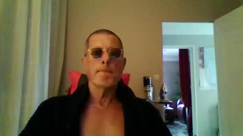 jerflor online show from October 22, 2:06 pm