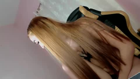 Snapshot of jerkaholic_aneca chatting on January 17, 6:15 am jerkaholic_aneca online show from January 17, 6:15 am