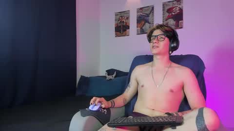 Angelo online show from October 3, 4:09 am