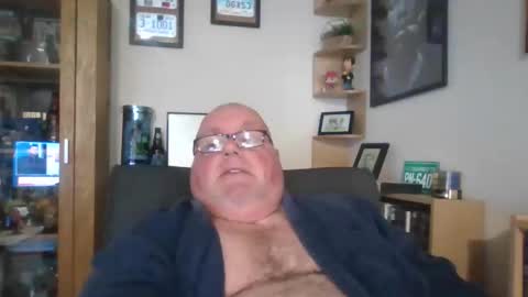 Snapshot of jerseyhammer01 chatting on January 19, 9:13 am Harry online show from January 19, 9:13 am