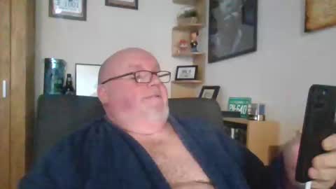 Snapshot of jerseyhammer01 chatting on February 3, 9:03 am Harry online show from February 3, 9:03 am