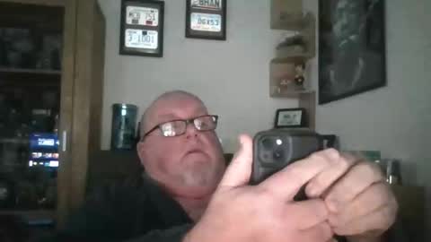 Snapshot of jerseyhammer01 chatting on February 6, 9:34 am Harry online show from February 6, 9:34 am