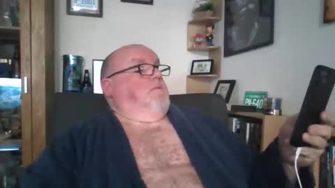 Snapshot of jerseyhammer01 chatting on February 10, 9:02 am Harry online show from February 10, 9:02 am