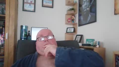 Snapshot of jerseyhammer01 chatting on February 26, 9:19 am Harry online show from February 26, 9:19 am