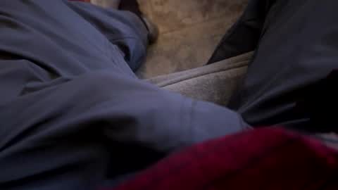 Jeremys room chill and puff one enjoy online show from December 16, 6:51 am