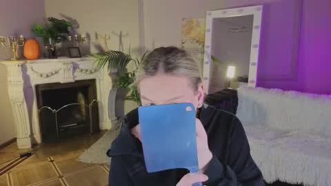 jes_solar online show from November 5, 9:59 pm