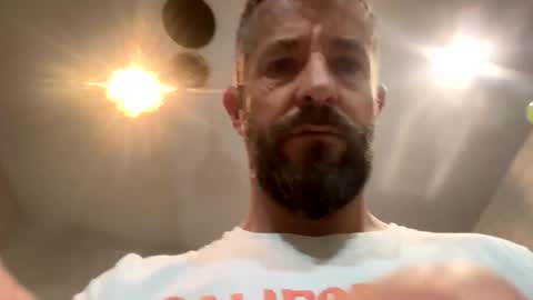 jesaj online show from November 23, 6:57 am