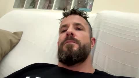 jesaj online show from December 21, 4:25 pm