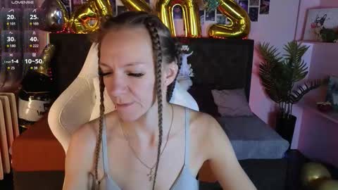 jesica_moon_peachy online show from December 20, 1:34 am