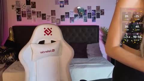 jesica_moon_peachy online show from January 12, 1:22 am