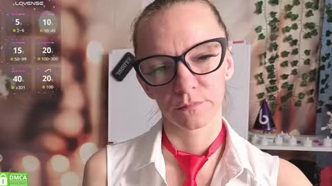 jesica_moon_peachyy online show from April 19, 2:44 am