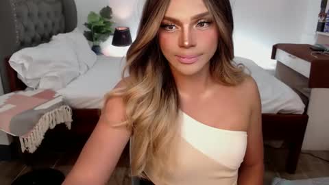 Snapshot of jesie_hot69 chatting on January 14, 9:13 am jesie_hot69 online show from January 14, 9:13 am