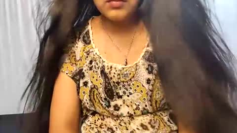Snapshot of jesmin18 chatting on May 13, 6:49 pm Jesmin online show from May 13, 6:49 pm