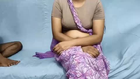 Snapshot of jesmin18 chatting on June 23, 6:39 pm Jesmin online show from June 23, 6:39 pm