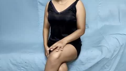 Snapshot of jesmin18 chatting on July 1, 6:40 pm Jesmin online show from July 1, 6:40 pm