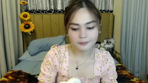 Snapshot of jess_goddes chatting on June 19, 1:04 pm jess_goddes online show from June 19, 1:04 pm