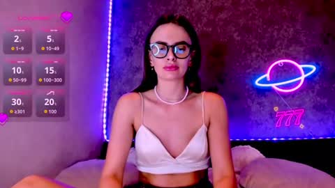 Jess online show from August 6, 10:33 pm