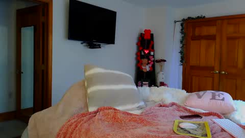 Snapshot of jessabelle_diamond chatting on February 25, 6:09 pm Jessabelle Diamond online show from February 25, 6:09 pm