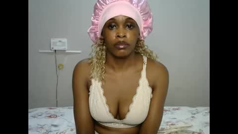 Snapshot of jessajoyy chatting on October 16, 7:20 am jessajoyy online show from October 16, 7:20 am