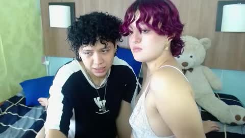 Snapshot of jessandjade chatting on November 10, 12:04 pm JessAndJade online show from November 10, 12:04 pm