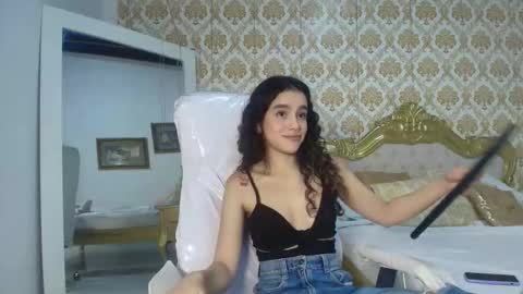 Snapshot of jessb_ chatting on November 8, 8:07 pm jessb_ online show from November 8, 8:07 pm