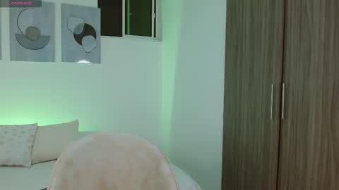 Hello we are Jesse and Dante. online show from February 12, 3:01 am