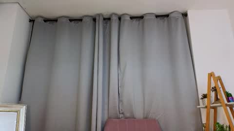 Snapshot of jessey_adams chatting on March 12, 11:44 pm bella adams online show from March 12, 11:44 pm