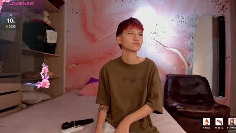 Snapshot of jessi_rossee chatting on February 19, 8:27 pm Jessi online show from February 19, 8:27 pm