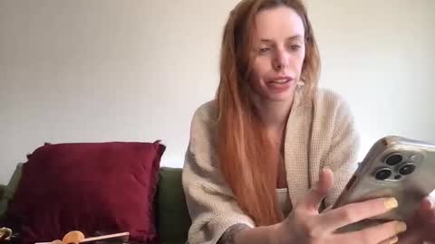 Jessica Aaren online show from April 4, 5:32 pm