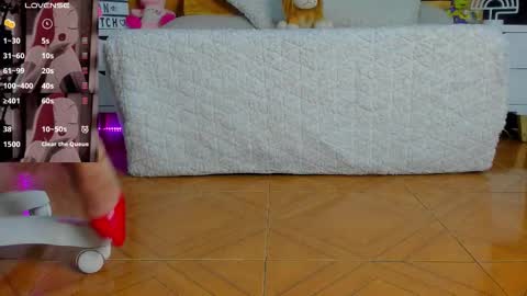 Snapshot of jessica_angel_sweet chatting on October 26, 10:58 pm online show from October 26, 10:58 pm