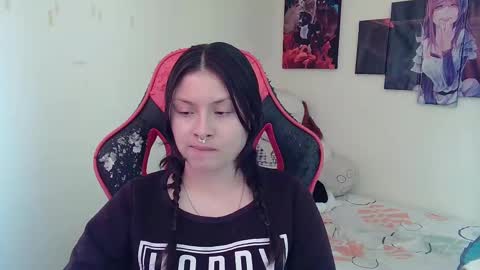 Snapshot of jessica_gomezz chatting on February 17, 7:42 pm Jessica gomez online show from February 17, 7:42 pm