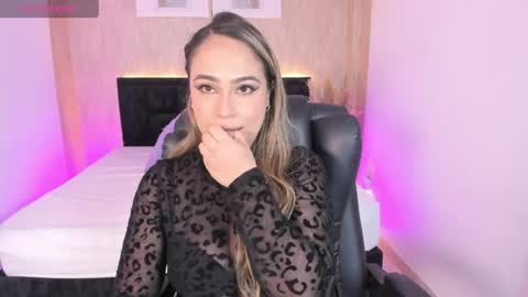 Snapshot of jessica_hotxxx chatting on June 6, 3:06 pm Jessi online show from June 6, 3:06 pm