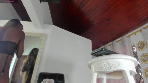 Snapshot of jessica_mendoza2 chatting on May 4, 9:00 pm Jessica Mendoza online show from May 4, 9:00 pm