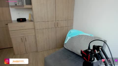 jessica_rabbit777_ online show from April 21, 8:44 pm