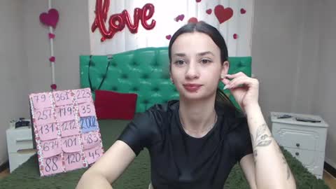 Snapshot of jessicabreez chatting on July 5, 5:36 am JessicaBreez online show from July 5, 5:36 am