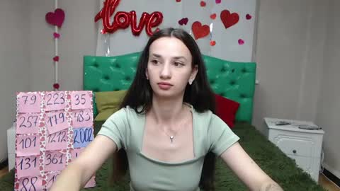 Snapshot of jessicabreez chatting on July 14, 10:21 am JessicaBreez online show from July 14, 10:21 am