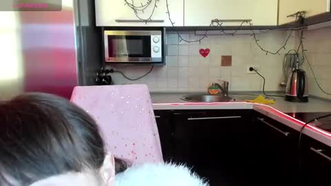 jessicaforris online show from February 3, 7:40 am