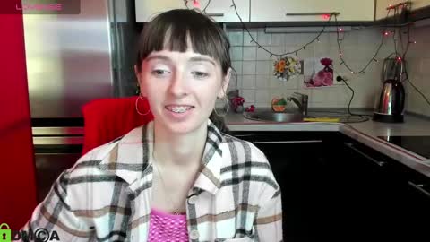 jessicaforris online show from March 4, 10:57 am