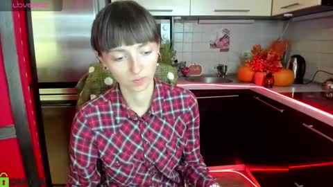 jessicaforris online show from October 8, 7:06 am