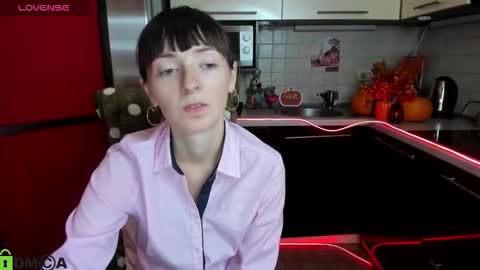 jessicaforris online show from November 5, 7:52 am