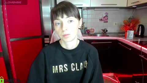 jessicaforris online show from December 3, 8:00 am