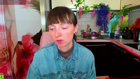 jessicaforris online show from March 13, 8:21 am