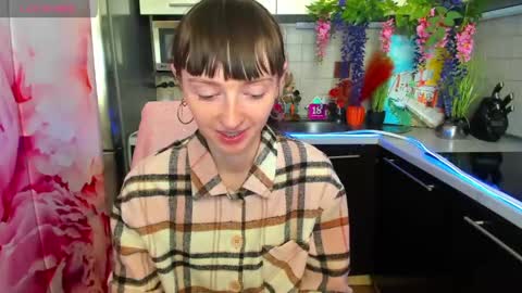 Snapshot of jessicaforris chatting on April 27, 7:17 am jessicaforris online show from April 27, 7:17 am