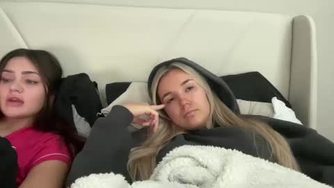 Snapshot of jessicaparkerrr chatting on October 14, 3:35 pm Jessica Parker online show from October 14, 3:35 pm