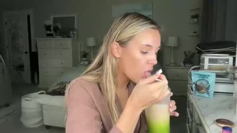 Jessica Parker online show from November 12, 7:46 pm