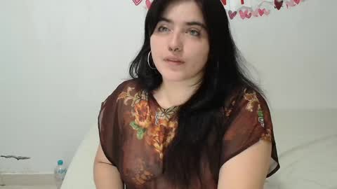 Snapshot of jessicared18 chatting on February 17, 10:40 am jessicared18 online show from February 17, 10:40 am