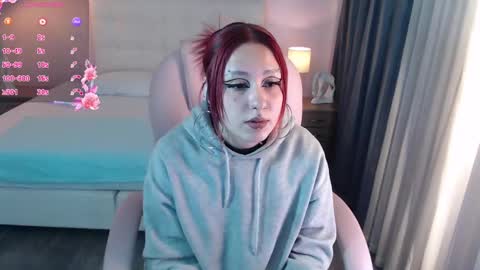 Your Sweet Angel online show from December 19, 11:57 pm