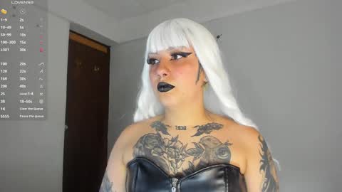 Your Sweet Angel online show from February 11, 8:20 pm